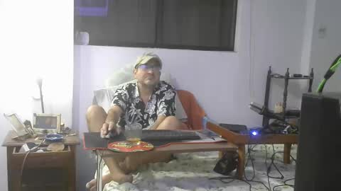 capotano online show from April 19, 10:47 am