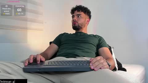 Snapshot of caprywilliams chatting on January 30, 6:24 am caprywilliams online show from January 30, 6:24 am