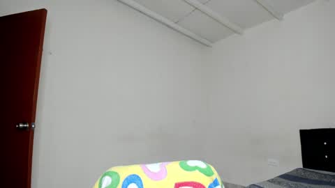 Snapshot of cardrey05 chatting on January 28, 1:08 am Carlos and Cristian  online show from January 28, 1:08 am