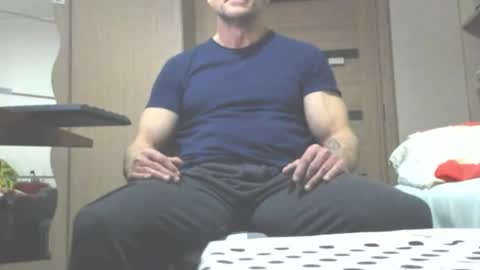 Laz online show from March 1, 12:43 am