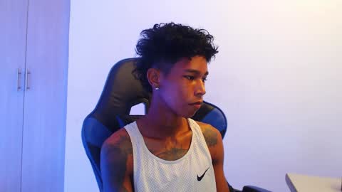 carl_sex_ online show from December 6, 4:28 pm