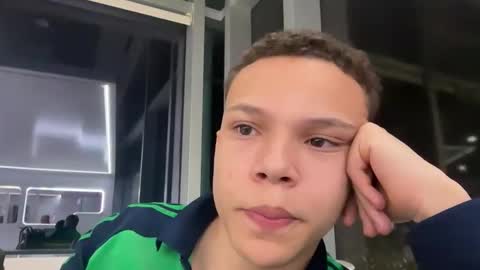 Snapshot of carlos_owen chatting on October 25, 6:31 pm Carlos Owen online show from October 25, 6:31 pm
