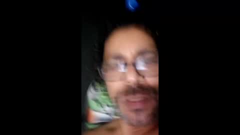 carloslove1972 online show from April 2, 7:49 am