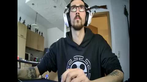 carnifex3112 online show from September 26, 3:32 pm