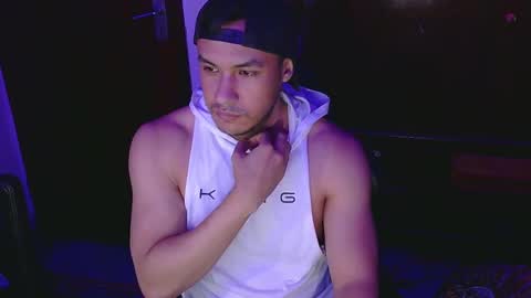 Snapshot of casas_oom chatting on February 9, 5:40 am      online show from February 9, 5:40 am