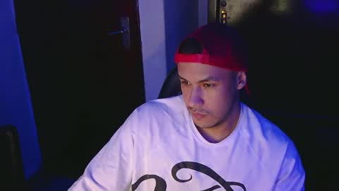 Snapshot of casas_oom chatting on December 5, 4:09 am      online show from December 5, 4:09 am