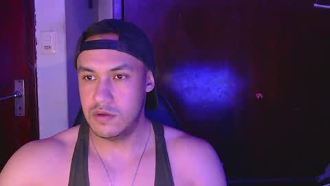 Snapshot of casas_oom chatting on December 4, 4:54 am      online show from December 4, 4:54 am