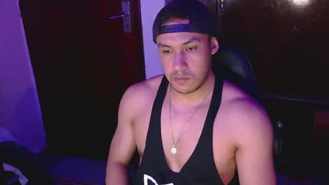 Snapshot of casas_oom chatting on February 8, 5:51 am      online show from February 8, 5:51 am