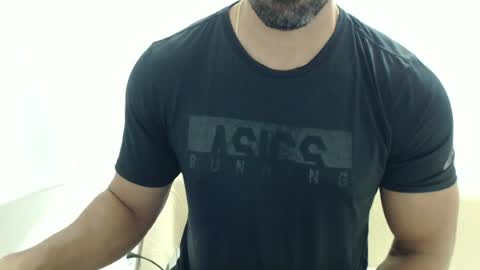cashmastermuscle77 online show from May 4, 10:17 am