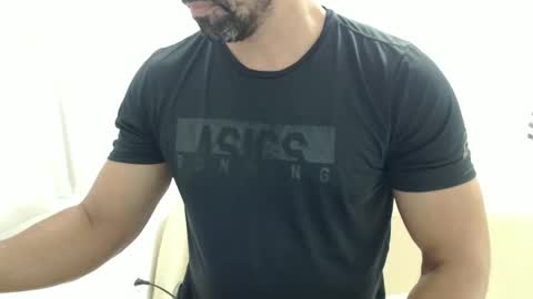 cashmastermuscle77 online show from May 15, 10:12 am