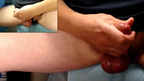 Snapshot of catlover03 chatting on October 25, 2:08 pm Mike online show from October 25, 2:08 pm