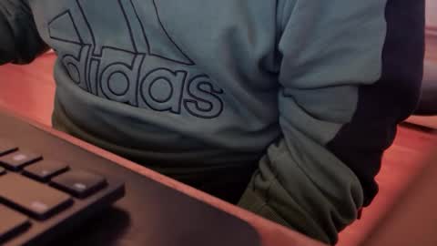 catmandoo21001 online show from November 25, 8:22 pm