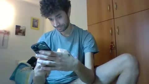 cazzone98italiano online show from December 4, 12:06 am