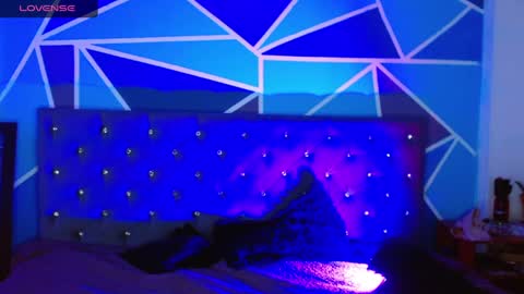 I am Valentinn online show from September 22, 9:25 pm