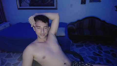 Snapshot of centurionjohnny chatting on December 19, 10:45 am John online show from December 19, 10:45 am