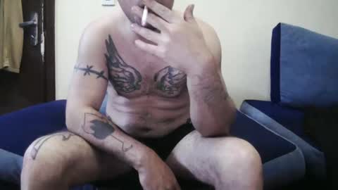 Snapshot of cezar46 chatting on October 25, 3:08 am cezar online show from October 25, 3:08 am