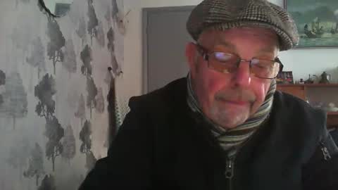 Champers online show from February 5, 10:08 am