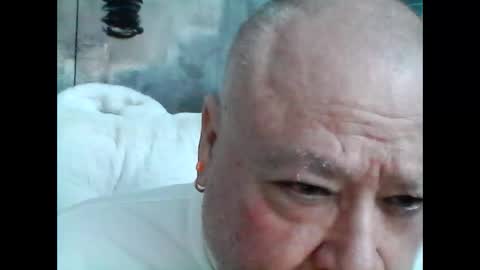 charles191977 online show from December 19, 2:03 pm