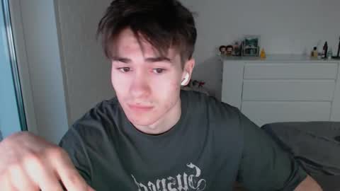 charleshanson69 online show from November 12, 11:49 am