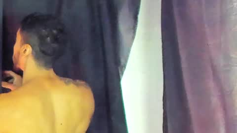 charless_dickenss online show from February 6, 9:49 pm