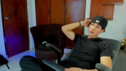 charley_morgan online show from February 7, 7:06 pm