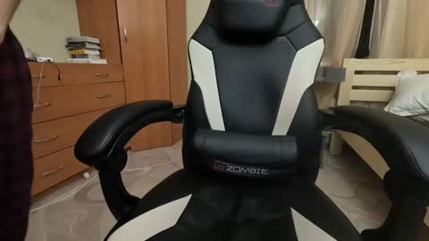 Charlie online show from February 12, 7:35 pm