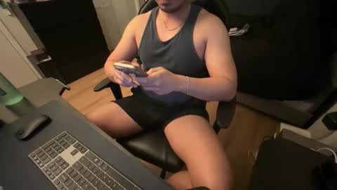 charliekkw online show from March 10, 2:17 am