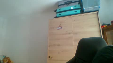 charly online show from January 12, 11:03 am