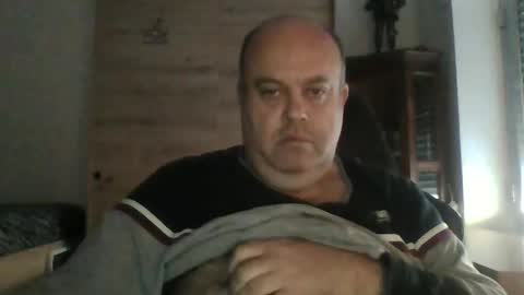 charly online show from November 21, 8:46 am