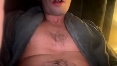 chat2me111 online show from February 8, 5:18 pm