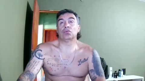 chato012 online show from December 31, 4:04 pm