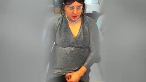 Rosalie online show from December 2, 9:56 am