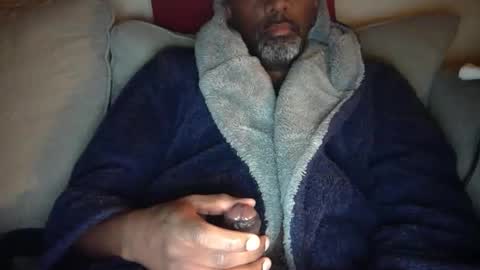 chenthu1979 online show from March 23, 11:38 am