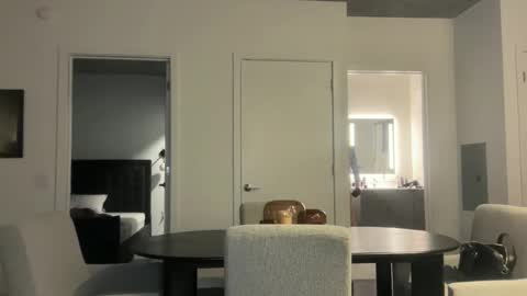 ChiGuy841 online show from February 14, 4:07 am