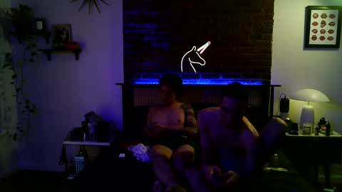 A online show from March 30, 10:27 am