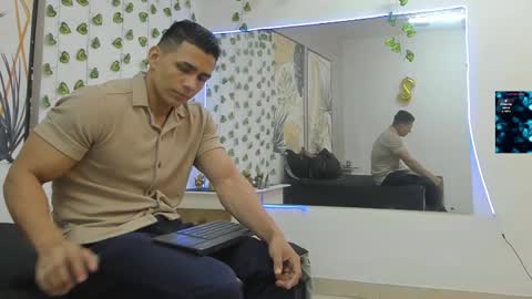 Chorey Thaylor online show from November 18, 4:22 pm