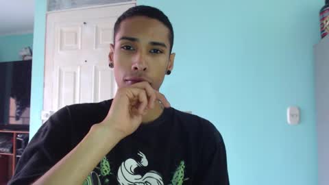 Andrew online show from December 18, 9:33 pm