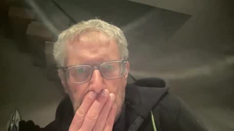 Snapshot of choupipat1 chatting on March 1, 10:31 pm choupipat1 online show from March 1, 10:31 pm