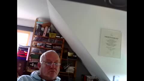 Chris online show from October 12, 11:15 am