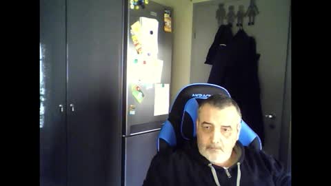 Chris online show from March 27, 11:22 am