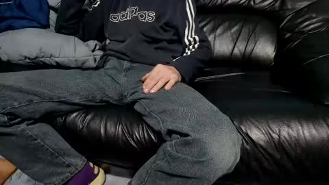 chris526520 online show from December 4, 11:57 pm