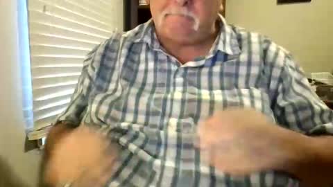 slave online show from December 22, 8:39 pm