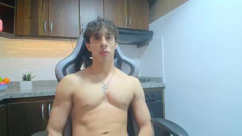 Chris Evans online show from November 18, 3:21 am