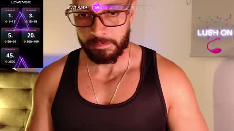 cris         Twitter magnum101010 insta magnumc20 online show from December 12, 11:03 pm