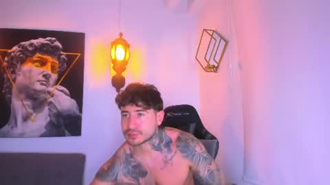chris_milleer online show from June 24, 12:24 am