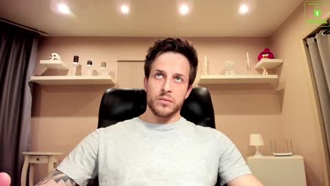 Chris online show from December 26, 1:07 am