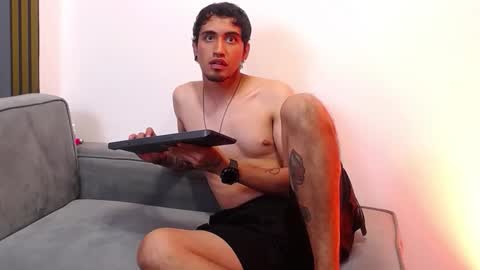 chrislyonss online show from December 15, 11:24 pm