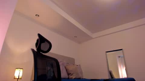 chrismorgan24 online show from April 15, 7:58 pm