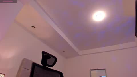 chrismorgan24 online show from March 16, 10:03 pm