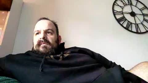 chris  ole online show from December 4, 7:26 am